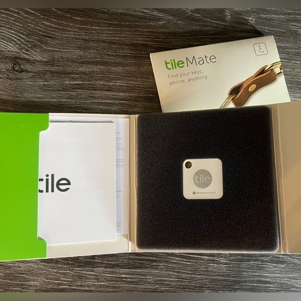 BRAND NEW - Tile Mate